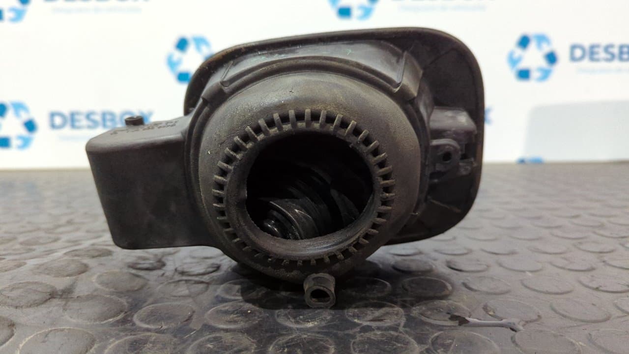 Recambio de TAPA EXTERIOR COMBUSTIBLE para VOLKSWAGEN GOLF IV VARIANT (1J5) Highline AHF referencia OEM IAM 1J0809857B - GRIS 2