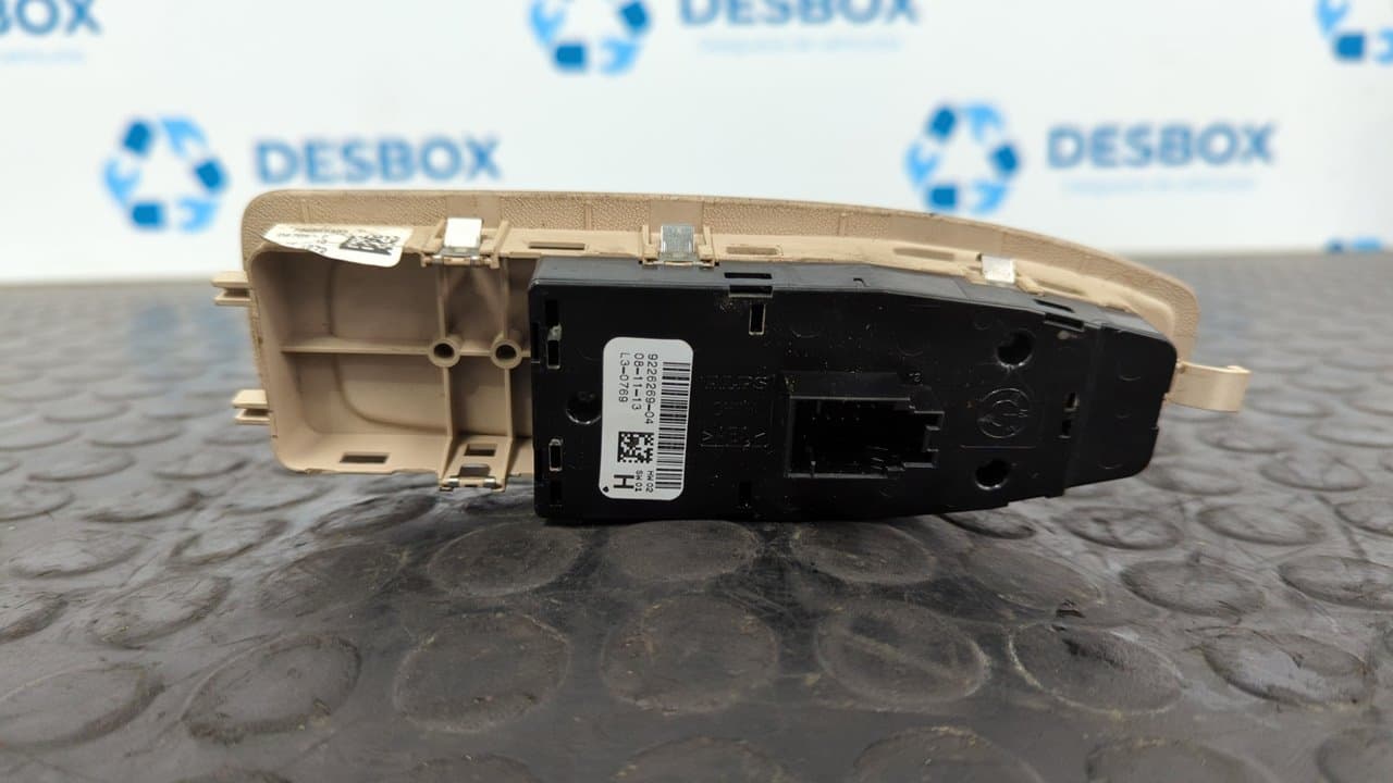 Recambio de MANDO ELEVALUNAS DELANTERO IZQUIERDO para BMW SERIE 4 COUPE (F32) 420d N47D20C referencia OEM IAM 922626904 - GRIS 2