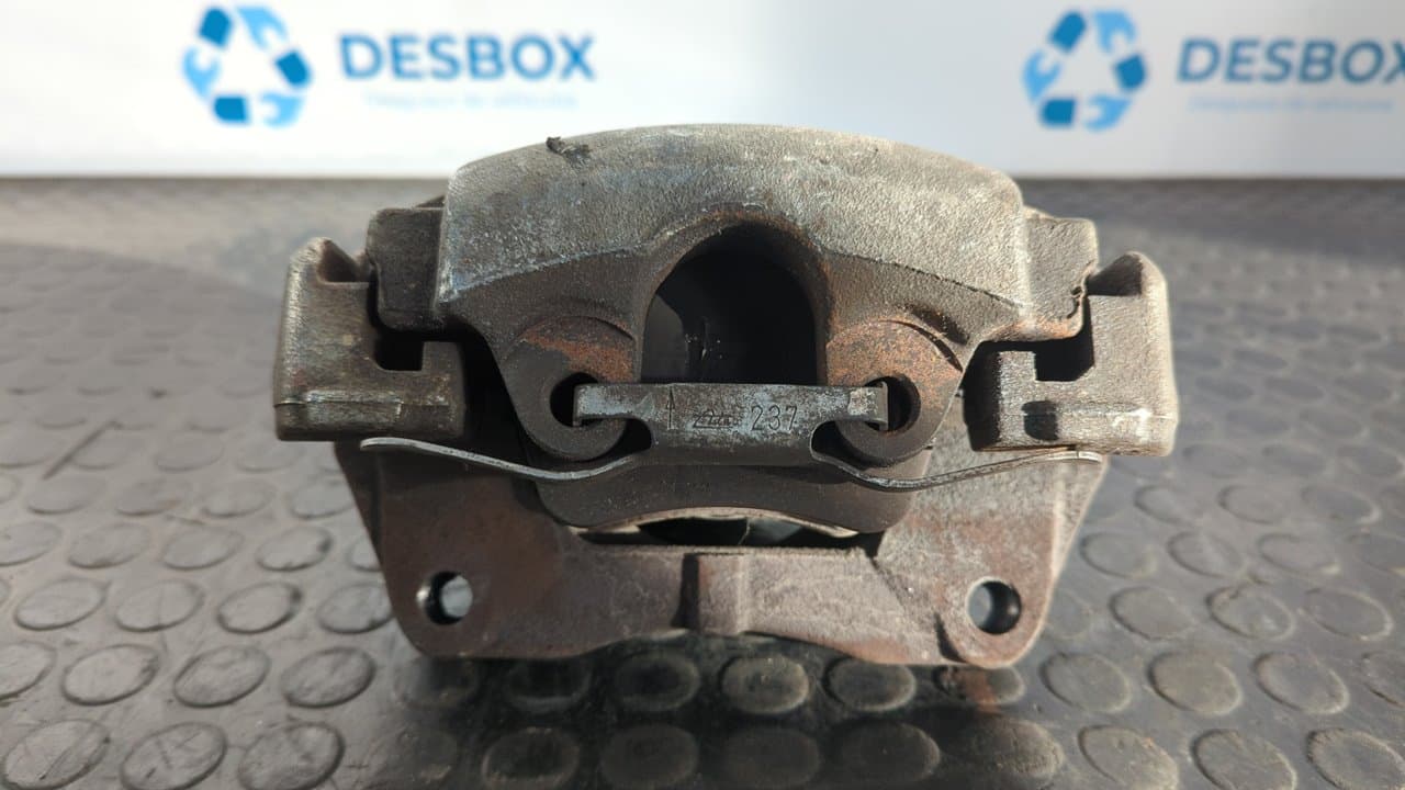 Recambio de PINZA DE FRENO DELANTERA DERECHA para VOLKSWAGEN TOUAREG (7LA) BAC referencia OEM IAM 7L6106D - NEGRO 5
