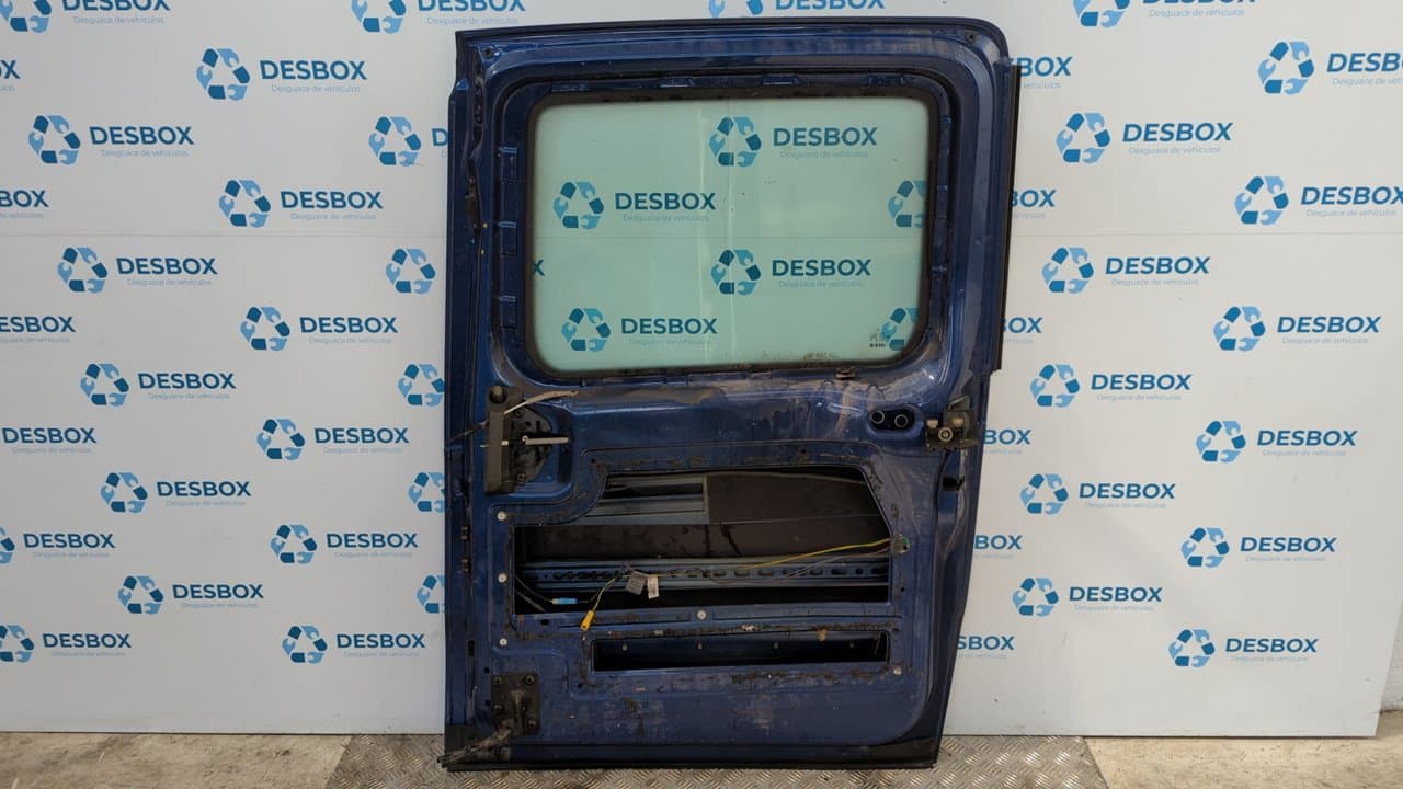 Recambio de PUERTA LATERAL CORREDERA DERECHA para MERCEDES-BENZ VANEO (W414) FURGONETA COMPACTA CDI (414.700) OM668914 referencia OEM IAM   - AZUL 5