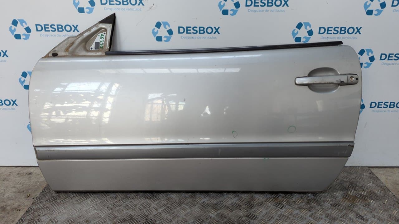 Recambio de PUERTA DELANTERA IZQUIERDA para MERCEDES-BENZ CLASE CLK (W208) COUPE M111945 referencia OEM IAM   - GRIS
