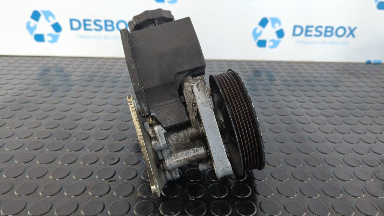 Recambio de BOMBA DIRECCION para MERCEDES-BENZ CLASE CLK (W208) COUPE 2.0 16V CAT M111945 referencia OEM IAM 0024662901 - GRIS 5