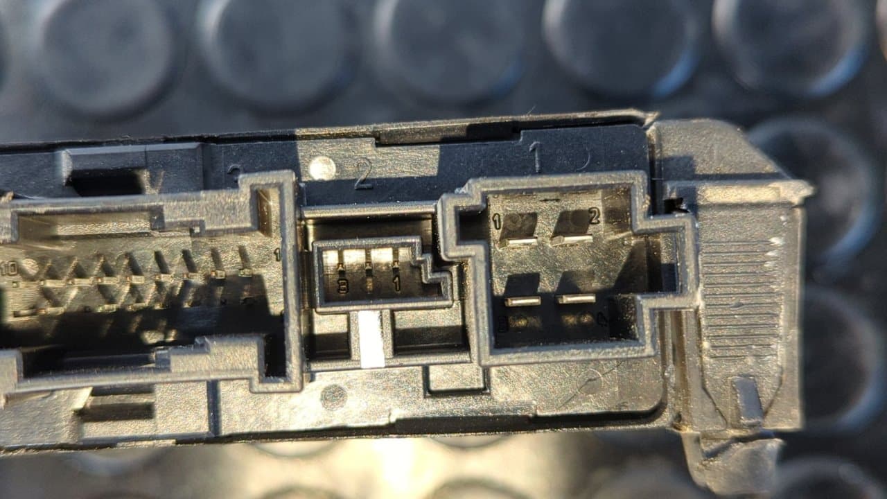 Recambio de CENTRALITA CIERRE para MERCEDES-BENZ CLASE CLK (W208) COUPE 230 Compressor (208.347) M111975 referencia OEM IAM 2088201326 - AZUL 5