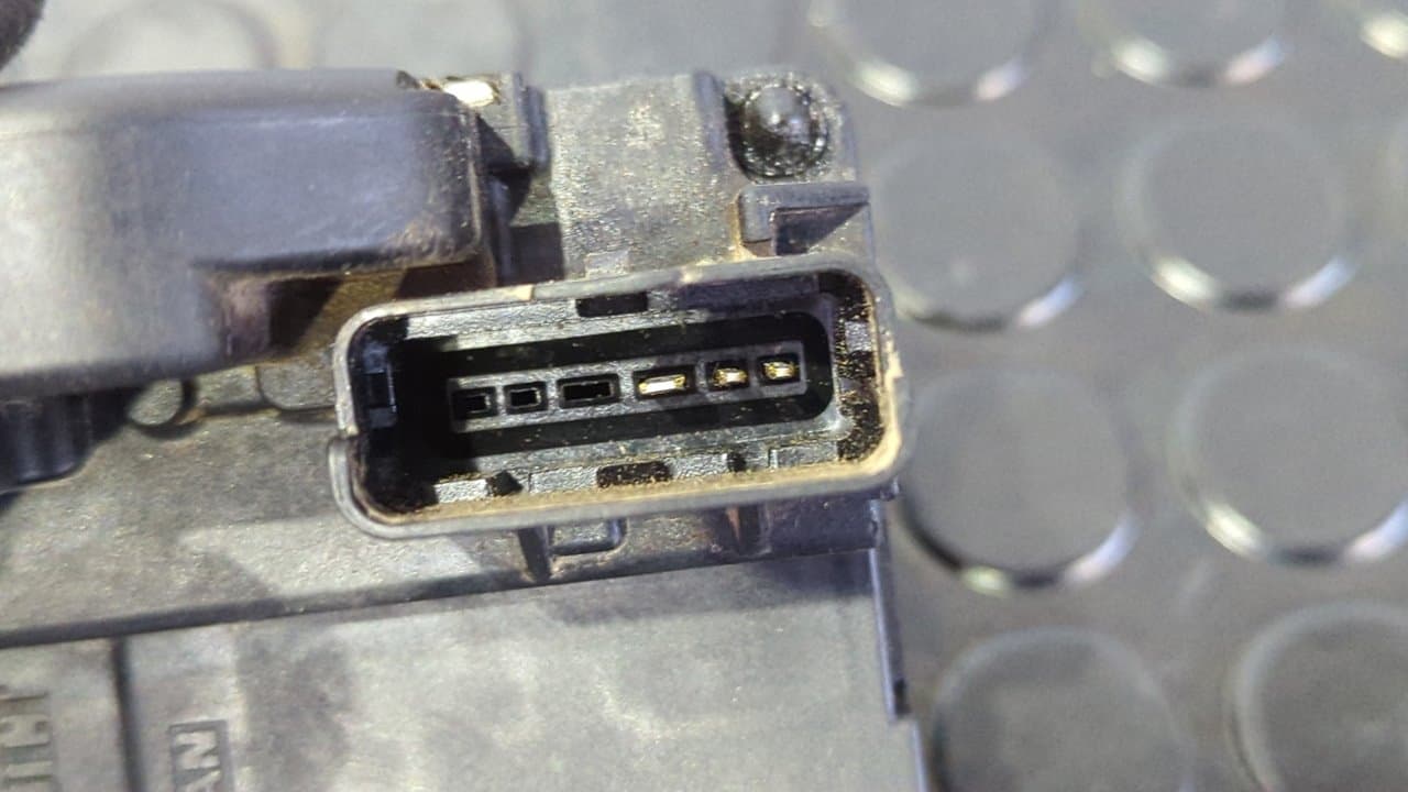 Recambio de CERRADURA PUERTA DELANTERA DERECHA para NISSAN NOTE (E11E) Acenta K9K276 referencia OEM IAM 056098 - NEGRO 7