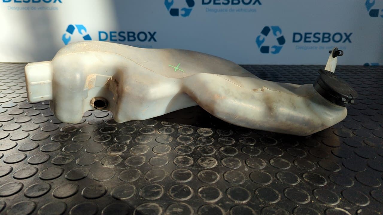 Recambio de DEPOSITO LIMPIA para DACIA DOKKER Ambiance K9K 626 referencia OEM IAM 289103959R - BLANCO 7