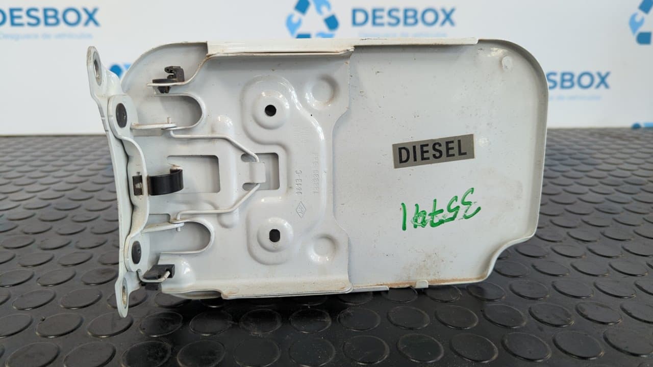Recambio de TAPA EXTERIOR COMBUSTIBLE para DACIA DOKKER Ambiance K9K 626 referencia OEM IAM 788330558R - BLANCO 5