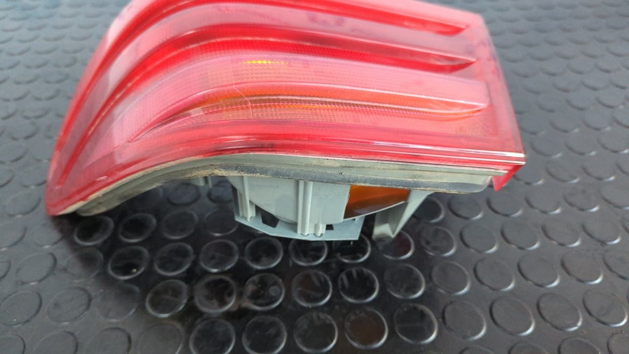 Recambio de PILOTO TRASERO DERECHO para MERCEDES-BENZ CLASE E (W210) FAMILIAR 300 Turbodiesel (210.225) OM606962 referencia OEM IAM A2108204464  - VERDE 3