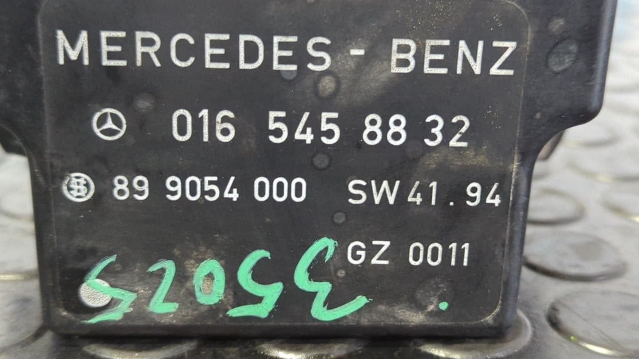 Recambio de CAJA PRECALENTAMIENTO para MERCEDES-BENZ CLASE E (W210) FAMILIAR 300 Turbodiesel (210.225) OM606962 referencia OEM IAM 0165458832 - VERDE 2