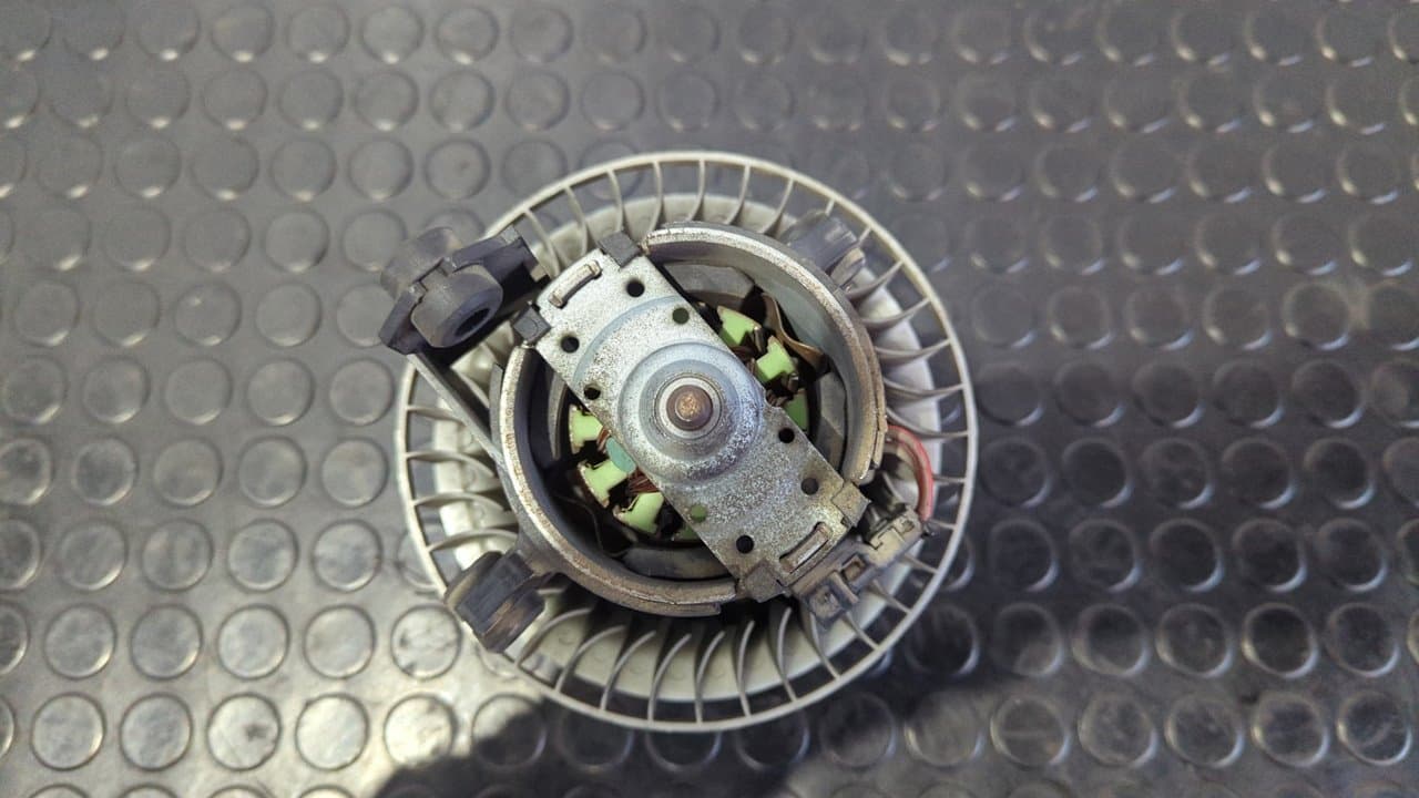 Recambio de MOTOR CALEFACCION para MERCEDES-BENZ VANEO (W414) FURGONETA COMPACTA CDI (414.700) OM668914 referencia OEM IAM 3120434601 - AZUL 5