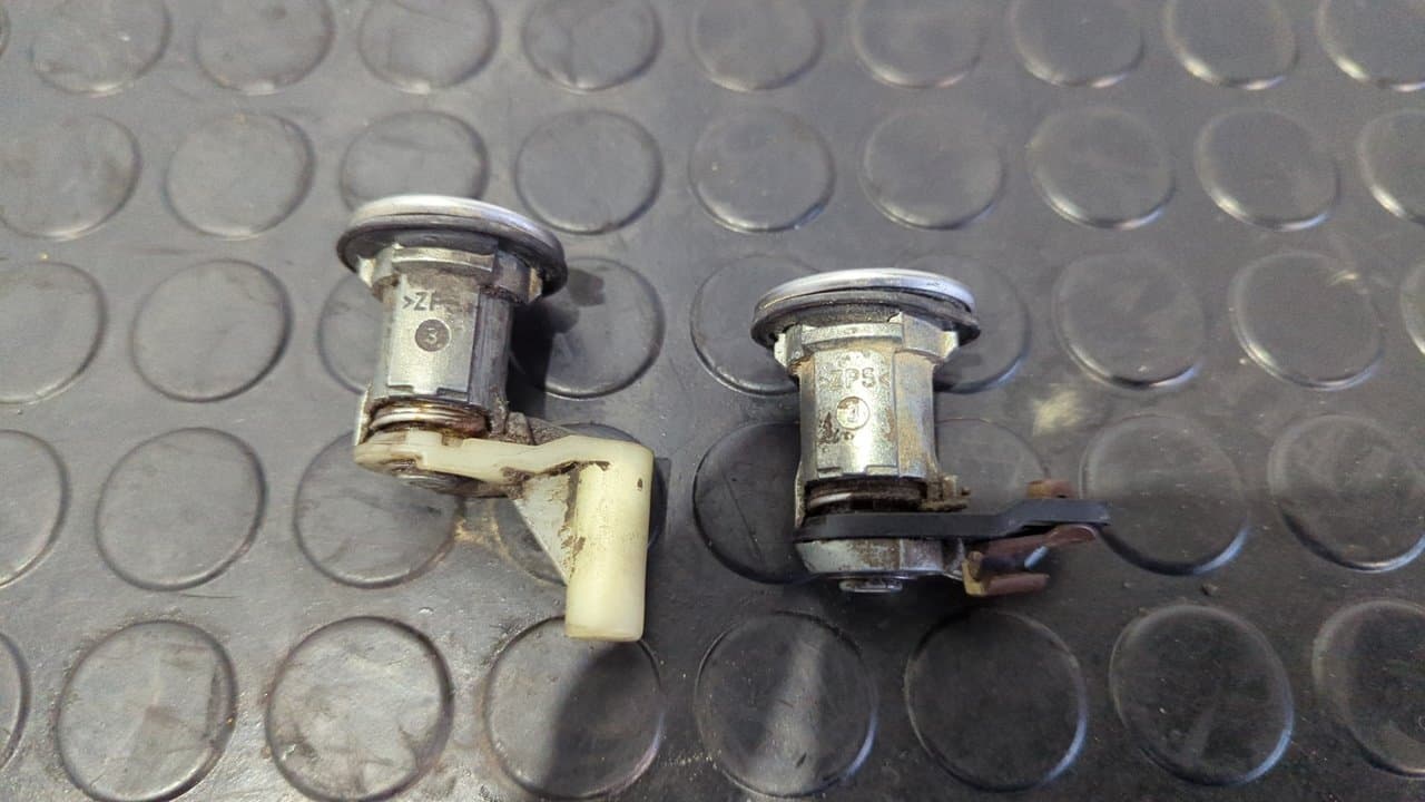 Recambio de CONMUTADOR DE ARRANQUE para DACIA DOKKER K9K 626 referencia OEM IAM 285916556RA - BLANCO 11