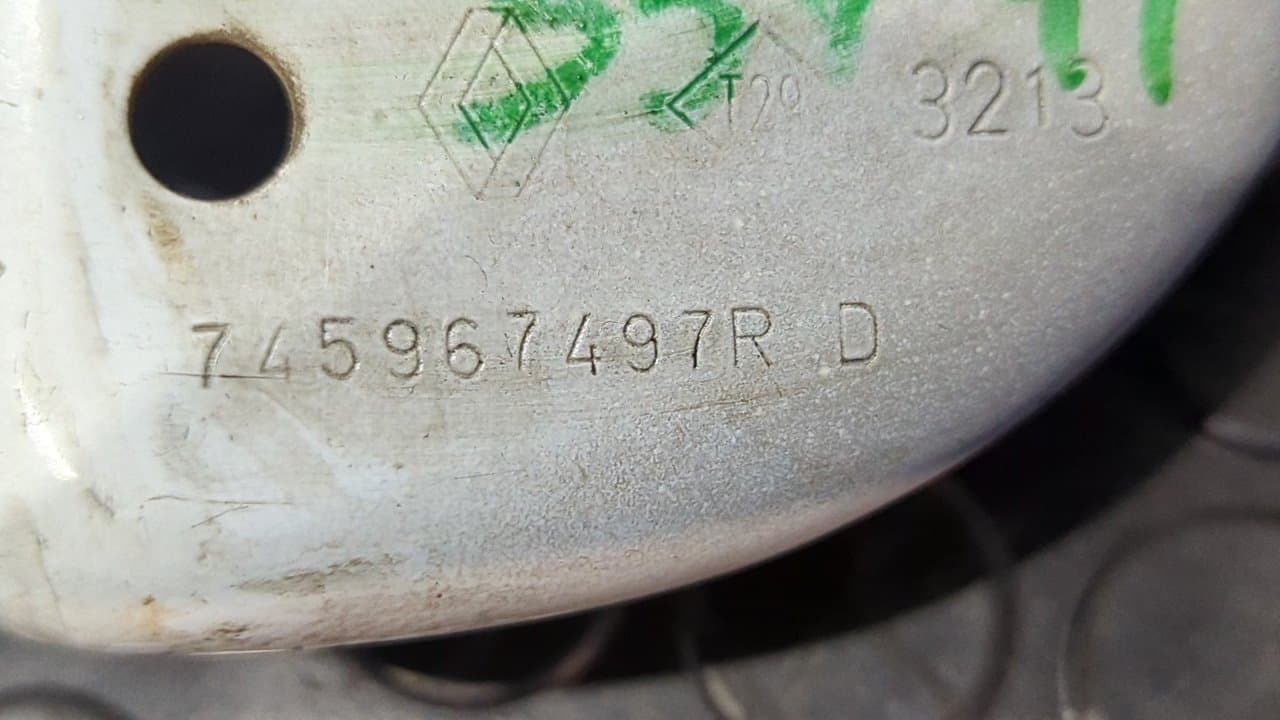 Recambio de SOPORTE GUIA PATIN INFERIOR para DACIA DOKKER Ambiance K9K 626 referencia OEM IAM 745967497R - BLANCO 5