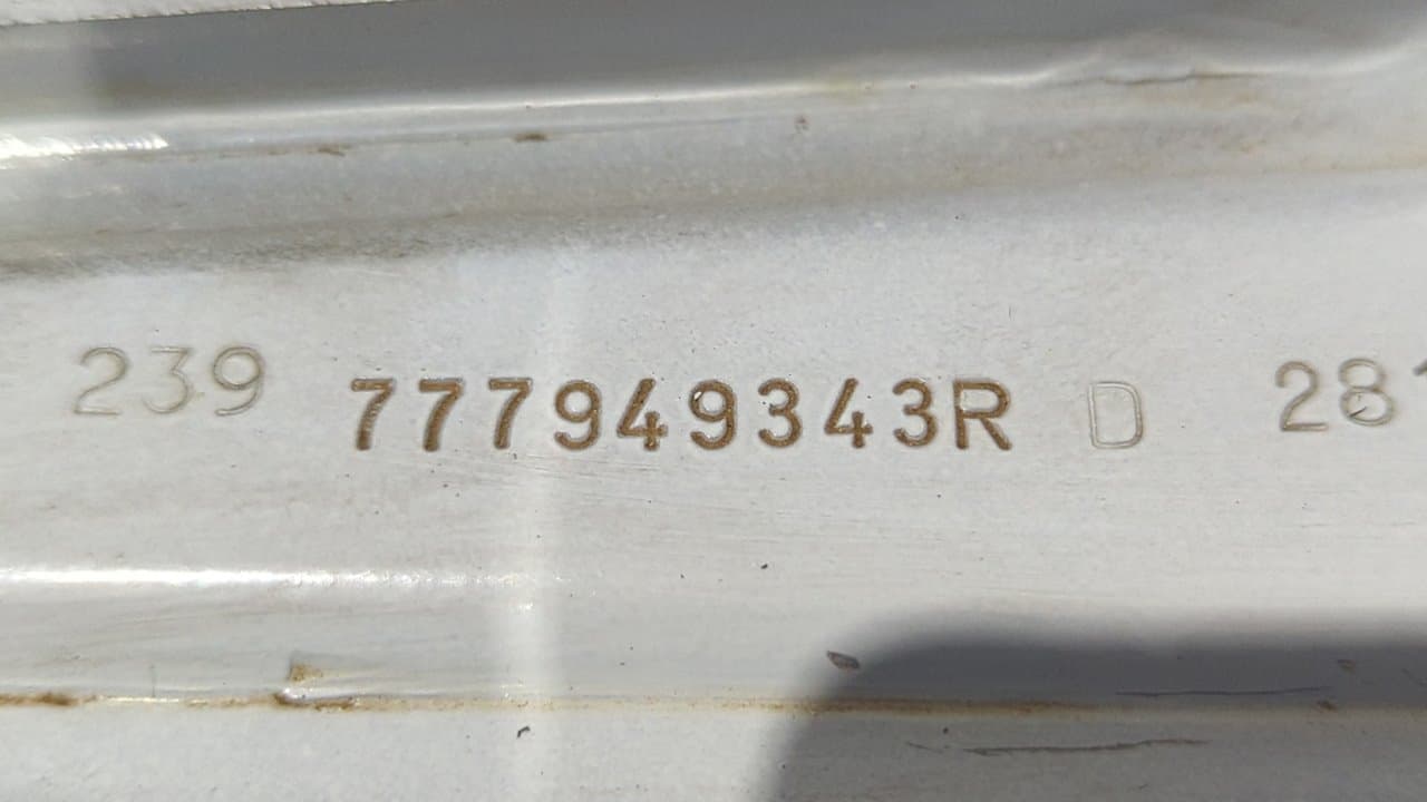 Recambio de SOPORTE GUIA PATIN SUPERIOR para DACIA DOKKER Ambiance K9K 626 referencia OEM IAM 777949343R - BLANCO 2