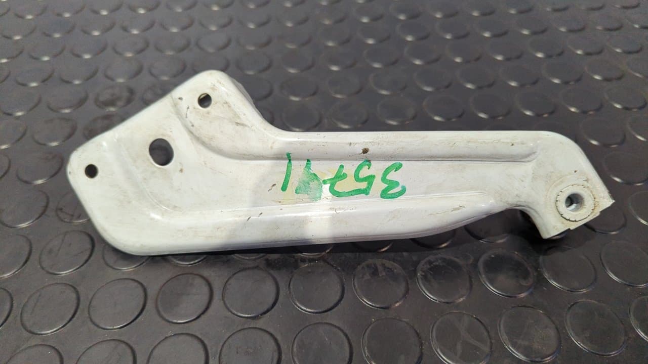 Recambio de SOPORTE GUIA PATIN SUPERIOR para DACIA DOKKER Ambiance K9K 626 referencia OEM IAM 777949343R - BLANCO 3