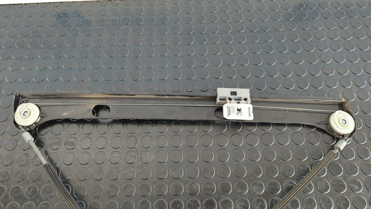 Recambio de ELEVALUNAS DELANTERO IZQUIERDO para MERCEDES-BENZ VANEO (W414) FURGONETA COMPACTA CDI (414.700) OM668914 referencia OEM IAM A4147200846  - AZUL 8