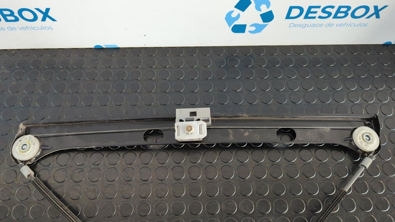 Recambio de ELEVALUNAS DELANTERO DERECHO para MERCEDES-BENZ VANEO (W414) FURGONETA COMPACTA CDI (414.700) OM668914 referencia OEM IAM A4147200946  - AZUL 2