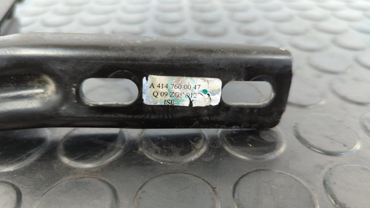 Recambio de SOPORTE / GUIA PUERTA CORREDERA INTERMEDIO para MERCEDES-BENZ VANEO (W414) FURGONETA COMPACTA CDI (414.700) OM668914 referencia OEM IAM A4147600047 - AZUL 4