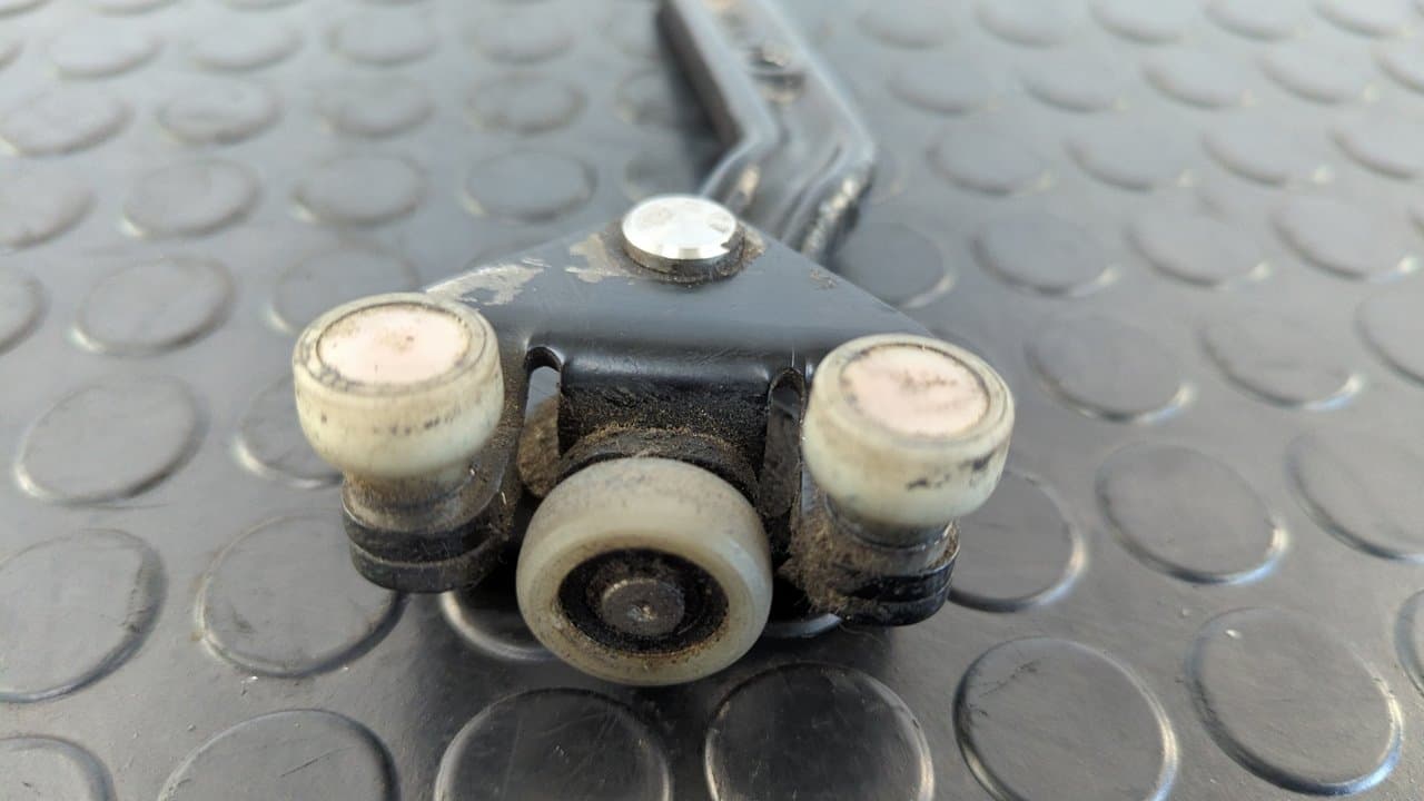 Recambio de SOPORTE GUIA PATIN INFERIOR para MERCEDES-BENZ VANEO (W414) FURGONETA COMPACTA CDI (414.700) OM668914 referencia OEM IAM 1002LIA - AZUL 3