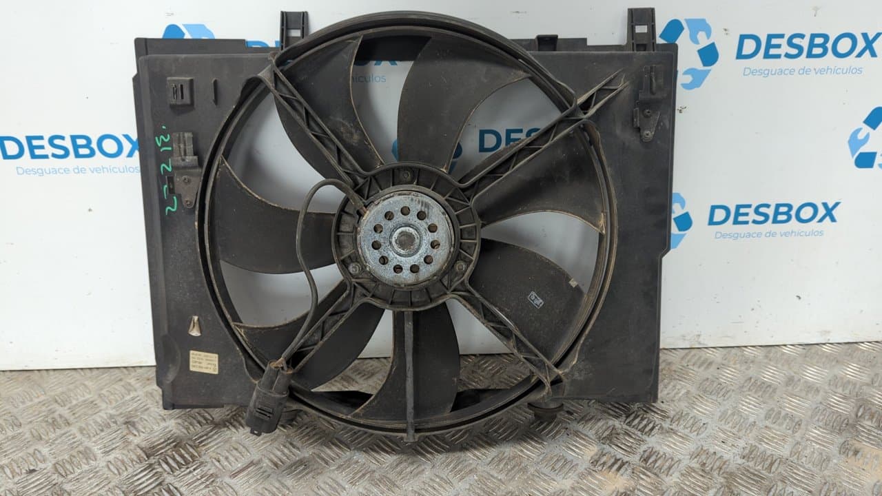 Recambio de ELECTROVENTILADOR para MERCEDES-BENZ CLASE C (W202) FAMILIAR 220 T CDI (202.193) 611960 referencia OEM IAM A0015002393 - GRIS