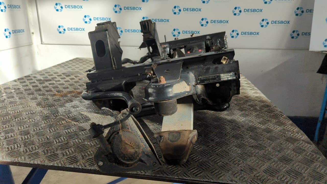 Recambio de PUENTE DELANTERO para MERCEDES-BENZ SPRINTER (W901,W903) COMBI 310 D   (903.471,472,473)   Techo elevado 602980 referencia OEM IAM 730411S113539 - BLANCO 8