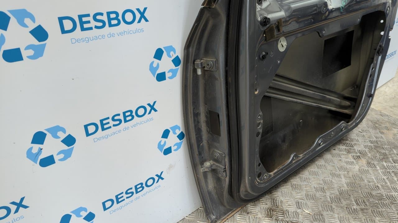 Recambio de PUERTA DELANTERA DERECHA para VOLKSWAGEN PASSAT BERLINA (3C2) BKP referencia OEM IAM   - GRIS 9