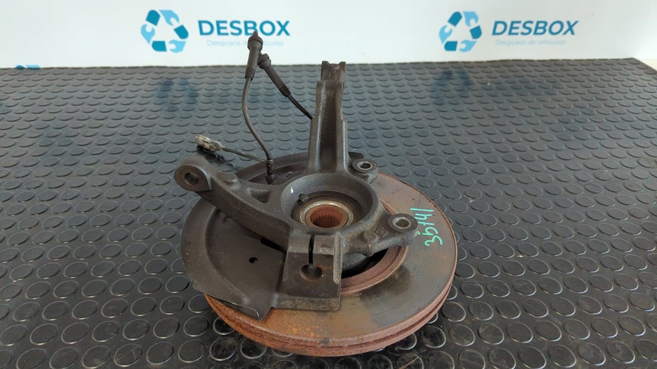 Recambio de MANGUETA DELANTERA IZQUIERDA para DACIA DOKKER K9K 626 referencia OEM IAM 777B - BLANCO