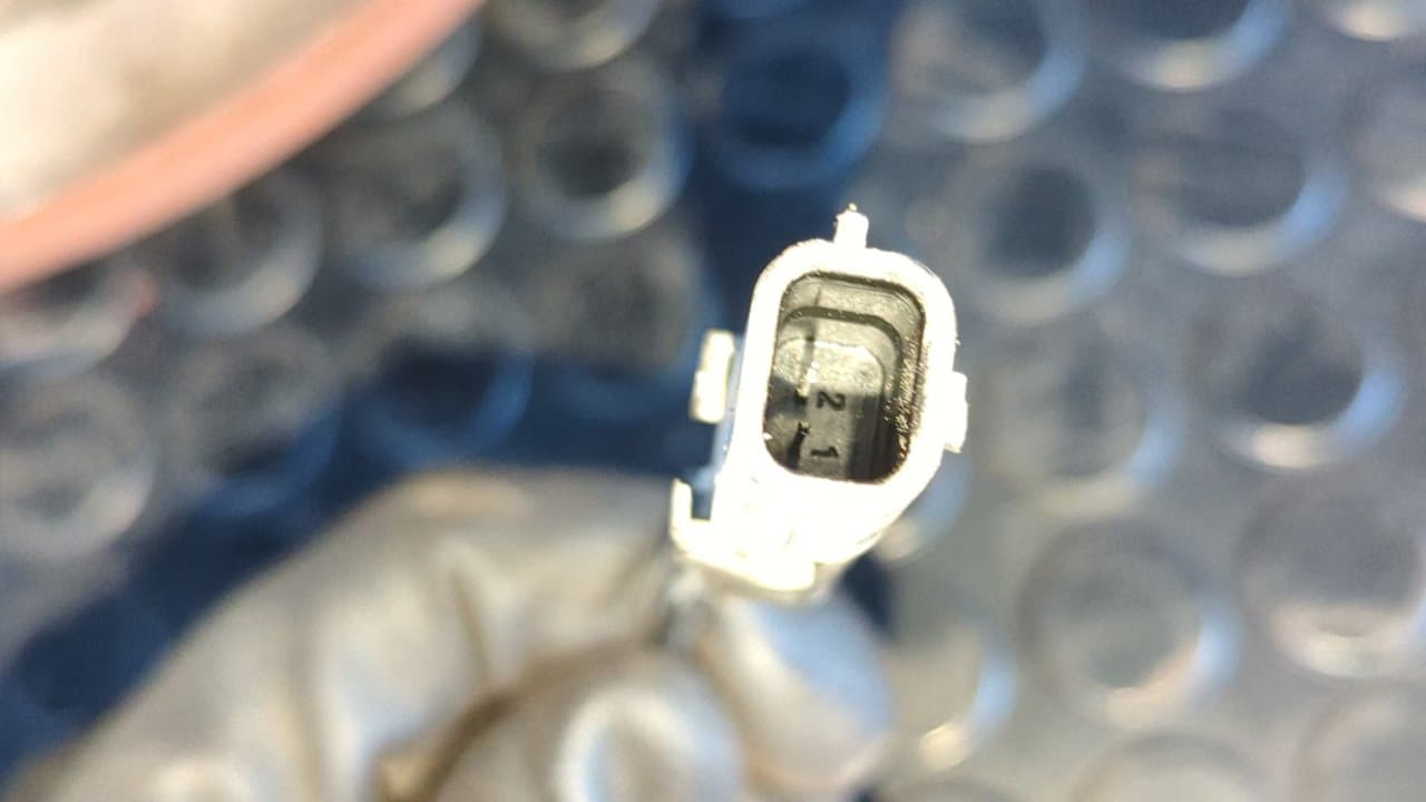 Recambio de MANGUETA DELANTERA DERECHA para DACIA DOKKER K9K 626 referencia OEM IAM 768B - BLANCO 4