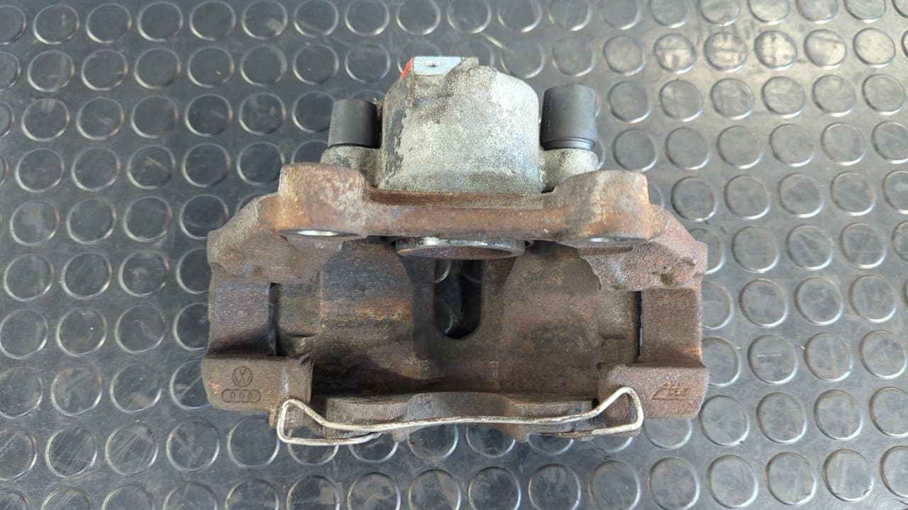 Recambio de PINZA DE FRENO DELANTERA DERECHA para AUDI A6 BERLINA (4B2) 2.5 TDI AKE referencia OEM IAM ATE 885 57 - AZUL 7