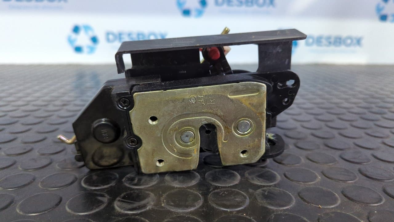 Recambio de CERRADURA PUERTA TRASERA DERECHA para SSANGYONG RODIUS Xdi Deluxe 4WD D27DT - PLATA 4