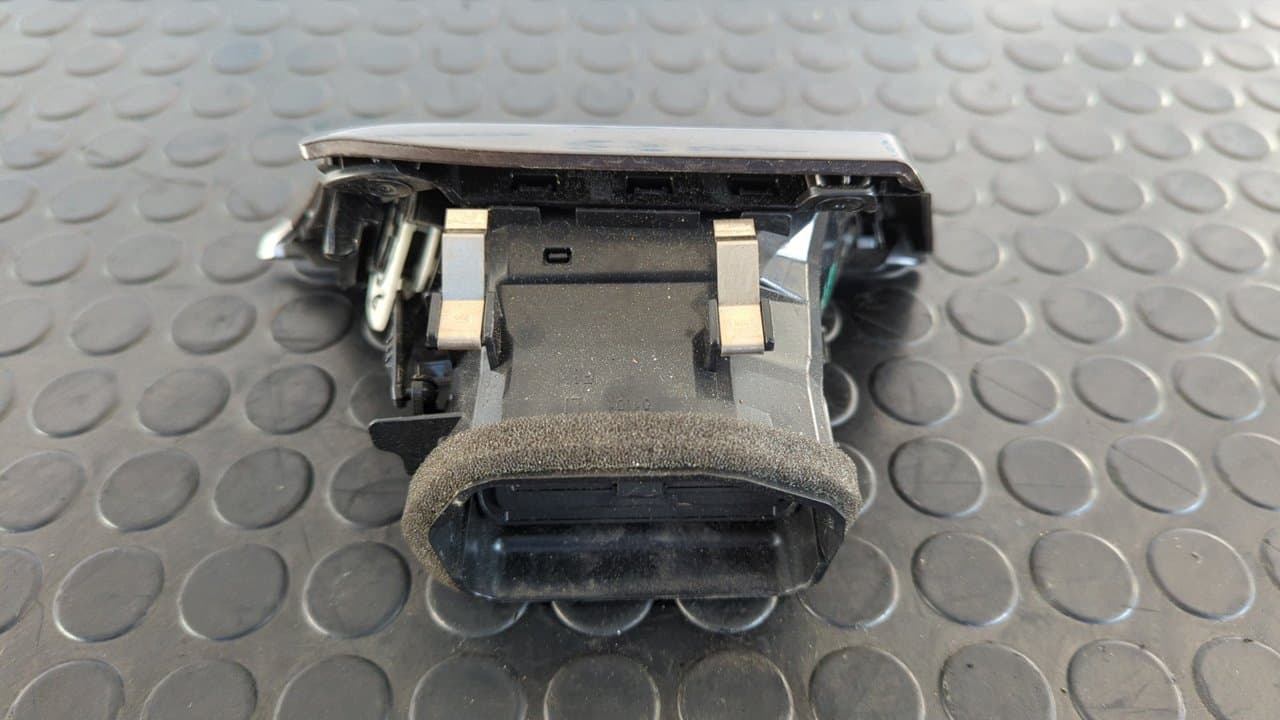 Recambio de REJILLA AIREADORA para BMW SERIE 4 COUPE (F32) 420d N47D20C referencia OEM IAM 921854911 - GRIS 6