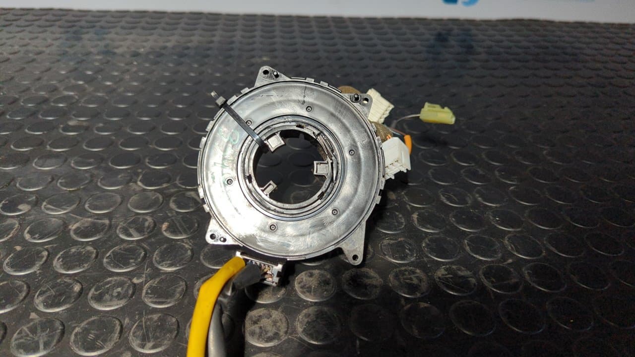Recambio de ANILLO AIRBAG para SSANGYONG RODIUS D27DT referencia OEM IAM DE2E570047 - PLATA 2
