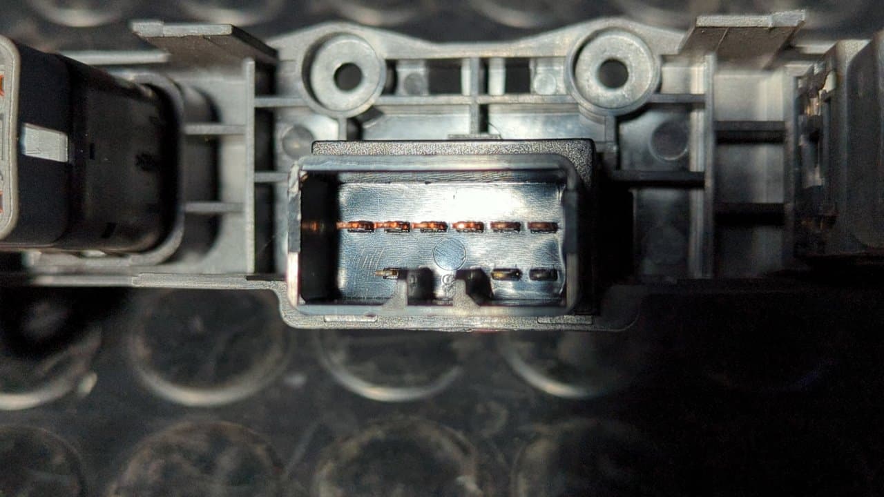 Recambio de MANDO MULTIFUNCION para SSANGYONG RODIUS Xdi Deluxe 4WD D27DT referencia OEM IAM 8523021421HCH - PLATA 4
