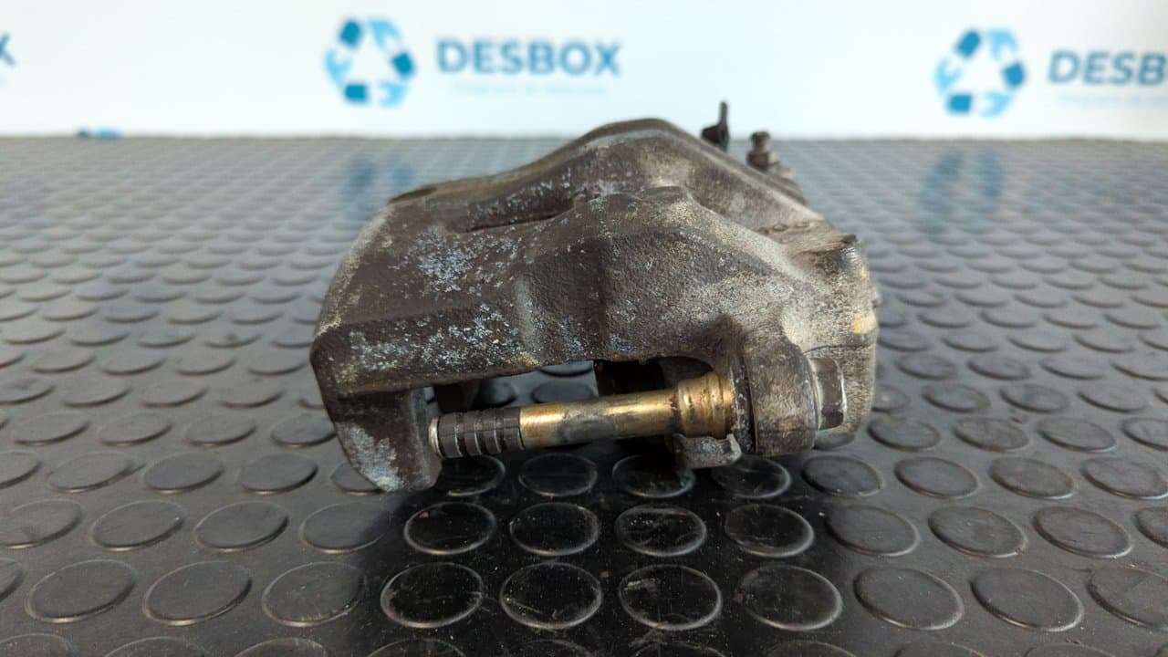 Recambio de PINZA DE FRENO DELANTERA DERECHA para SSANGYONG RODIUS Xdi Deluxe 4WD D27DT referencia OEM IAM BC140097 - PLATA 6
