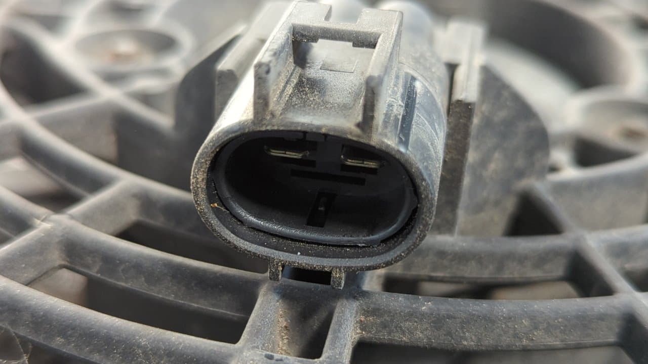 Recambio de ELECTROVENTILADOR para SSANGYONG RODIUS Xdi Deluxe 4WD D27DT referencia OEM IAM 8821021050 - PLATA 3