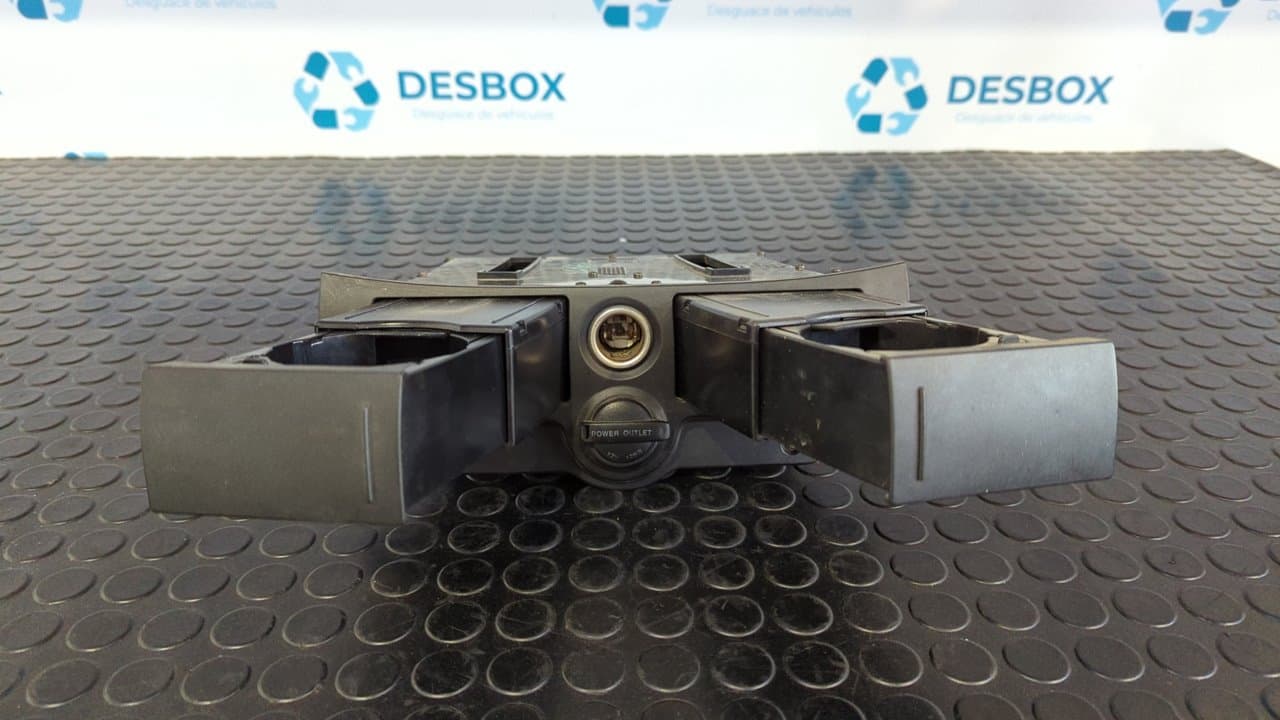 Recambio de NO IDENTIFICADO para SSANGYONG RODIUS Xdi Deluxe 4WD D27DT referencia OEM IAM 7653021000 - PLATA 2