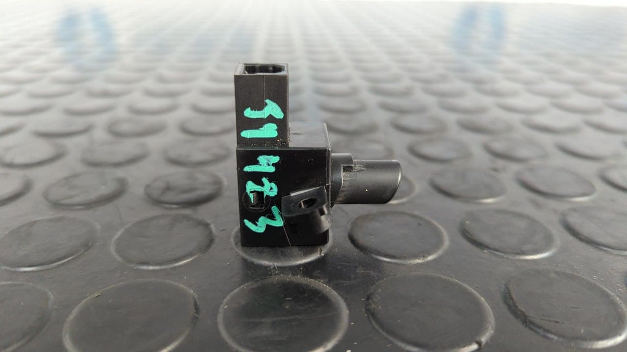 Recambio de INTERRUPTOR para SSANGYONG RODIUS Xdi Deluxe 4WD D27DT referencia OEM IAM DF28H - PLATA 4