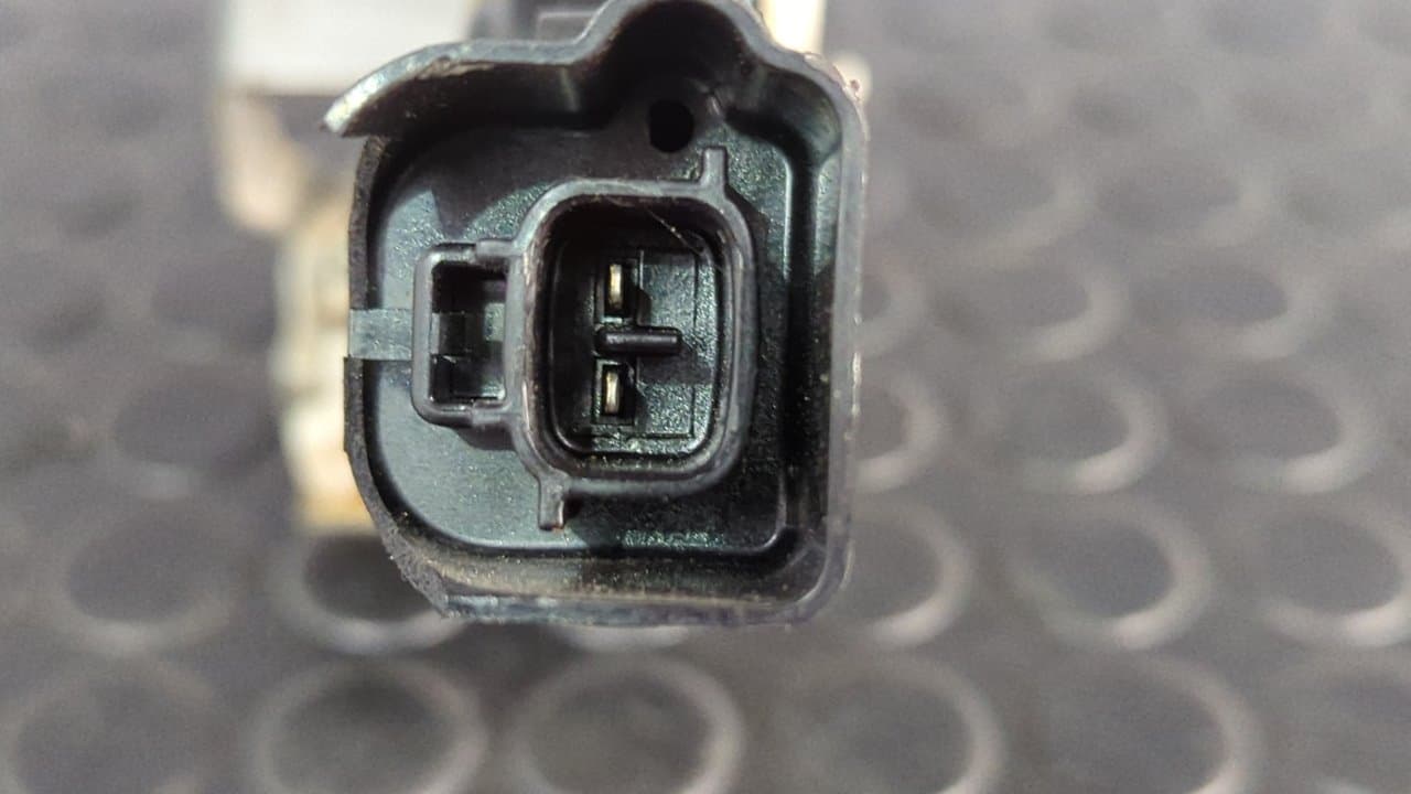 Recambio de CERRADURA PUERTA TRASERA DERECHA para TOYOTA AYGO (KGB/WNB) City 1KRFE referencia OEM IAM 126L2804 - NEGRO 6