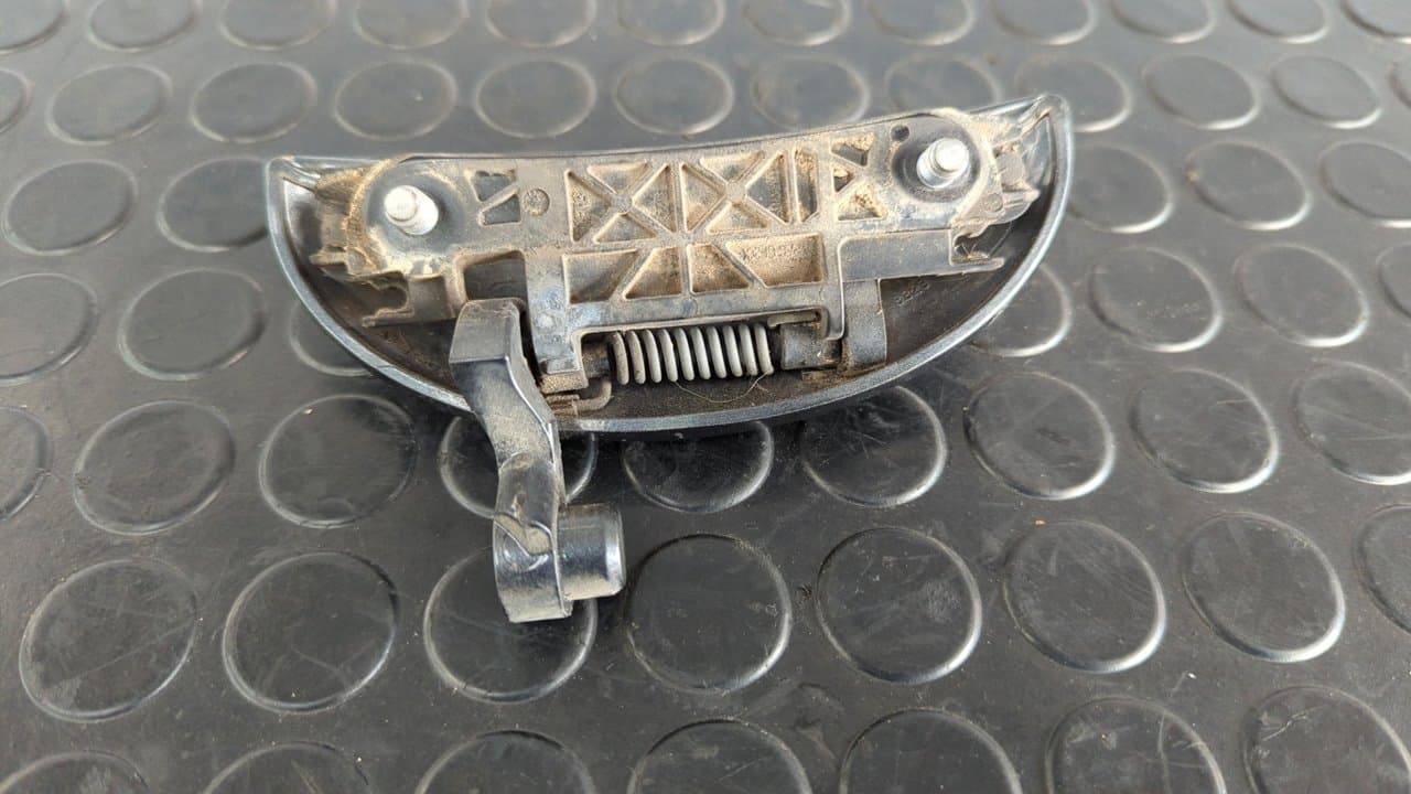 Recambio de MANETA TRASERA DERECHA para TOYOTA AYGO (KGB/WNB) City 1KRFE - NEGRO 4