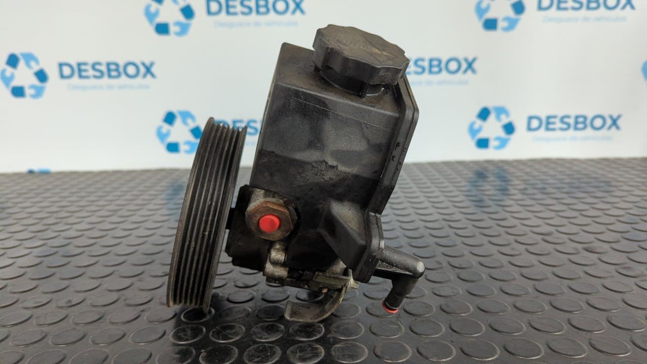 Recambio de BOMBA DIRECCION para MERCEDES-BENZ CLASE C (W202) FAMILIAR 220 T CDI (202.193) 611960 referencia OEM IAM  A6112300115 - GRIS 6