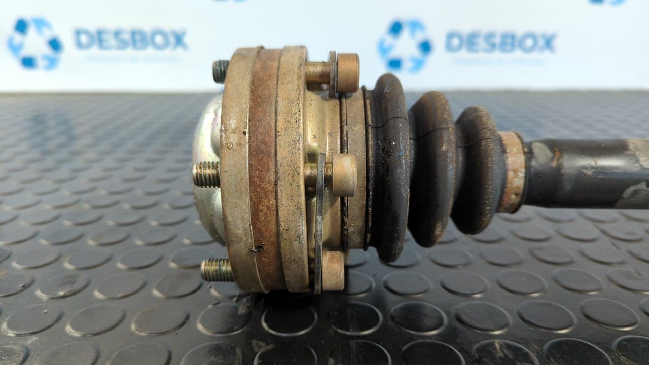 Recambio de TRANSMISION TRASERA DERECHA para SSANGYONG RODIUS D27DT - PLATA 4