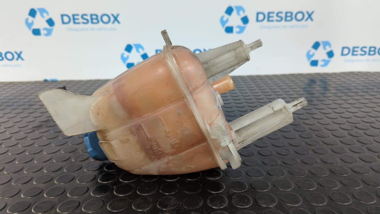 Recambio de DEPOSITO EXPANSION para PEUGEOT BOXER CAJA CERR. TECHO ELEVADO (BAT.3450)(335)(2007 =>) HDi (335) 4H03 referencia OEM IAM C705 - BLANCO 3