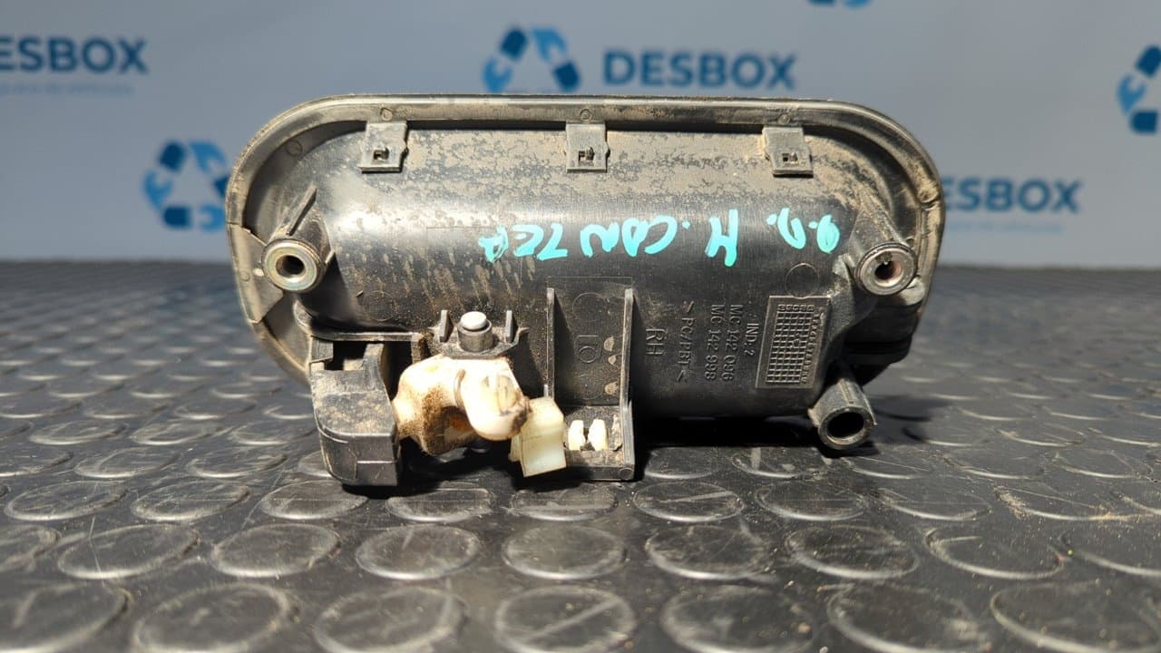 Recambio de MANETA DELANTERA DERECHA para MITSUBISHI CANTER 4.05 referencia OEM IAM MC142096 7