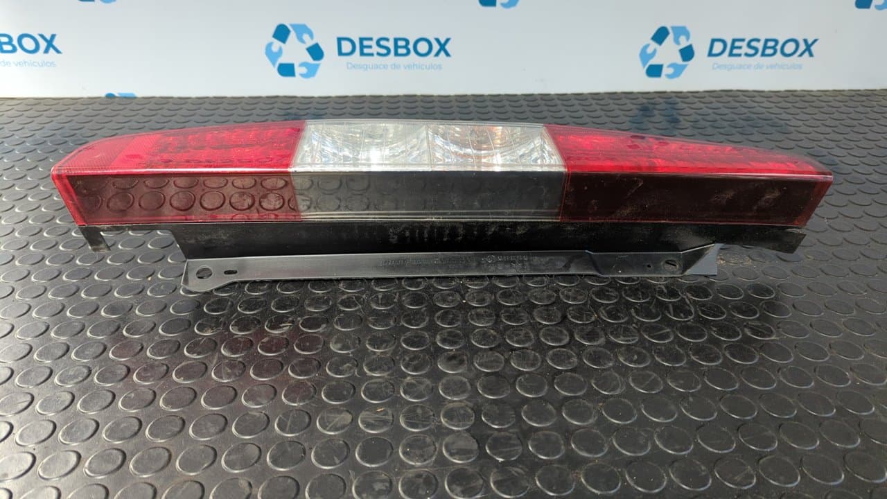 Recambio de PILOTO TRASERO IZQUIERDO para FIAT DOBLO (119) 1.9 JTD CAT 223A7000 referencia OEM IAM 40610748 - BLANCO 5