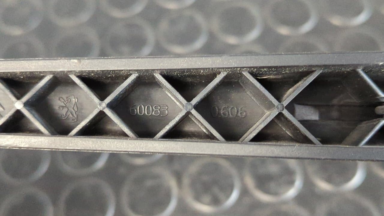 Recambio de BRAZO LIMPIA TRASERO para PEUGEOT 207 Urban KFV referencia OEM IAM 9652418880 - GRIS 4