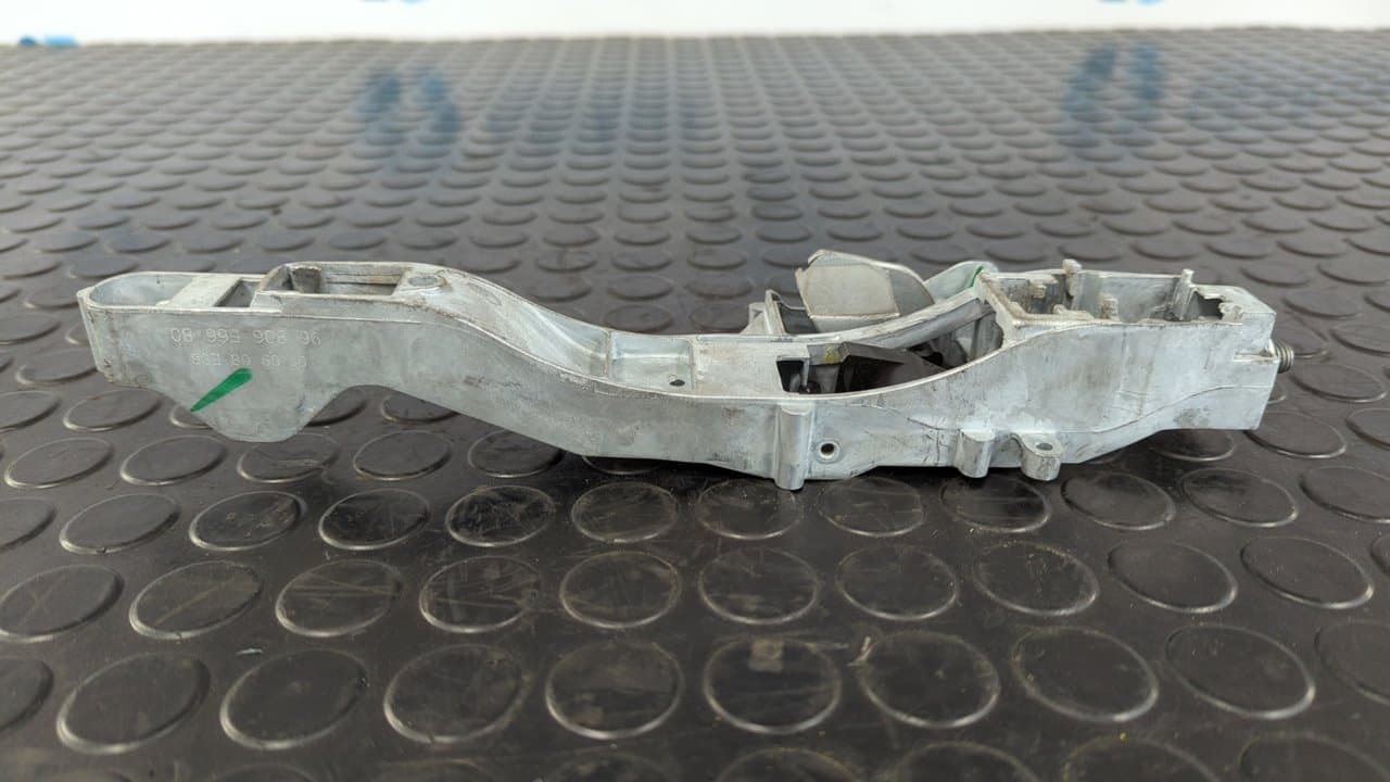 Recambio de MANETA  TRASERA IZQUIERDA para PEUGEOT 207 Urban KFV referencia OEM IAM 9680656680 - GRIS 3