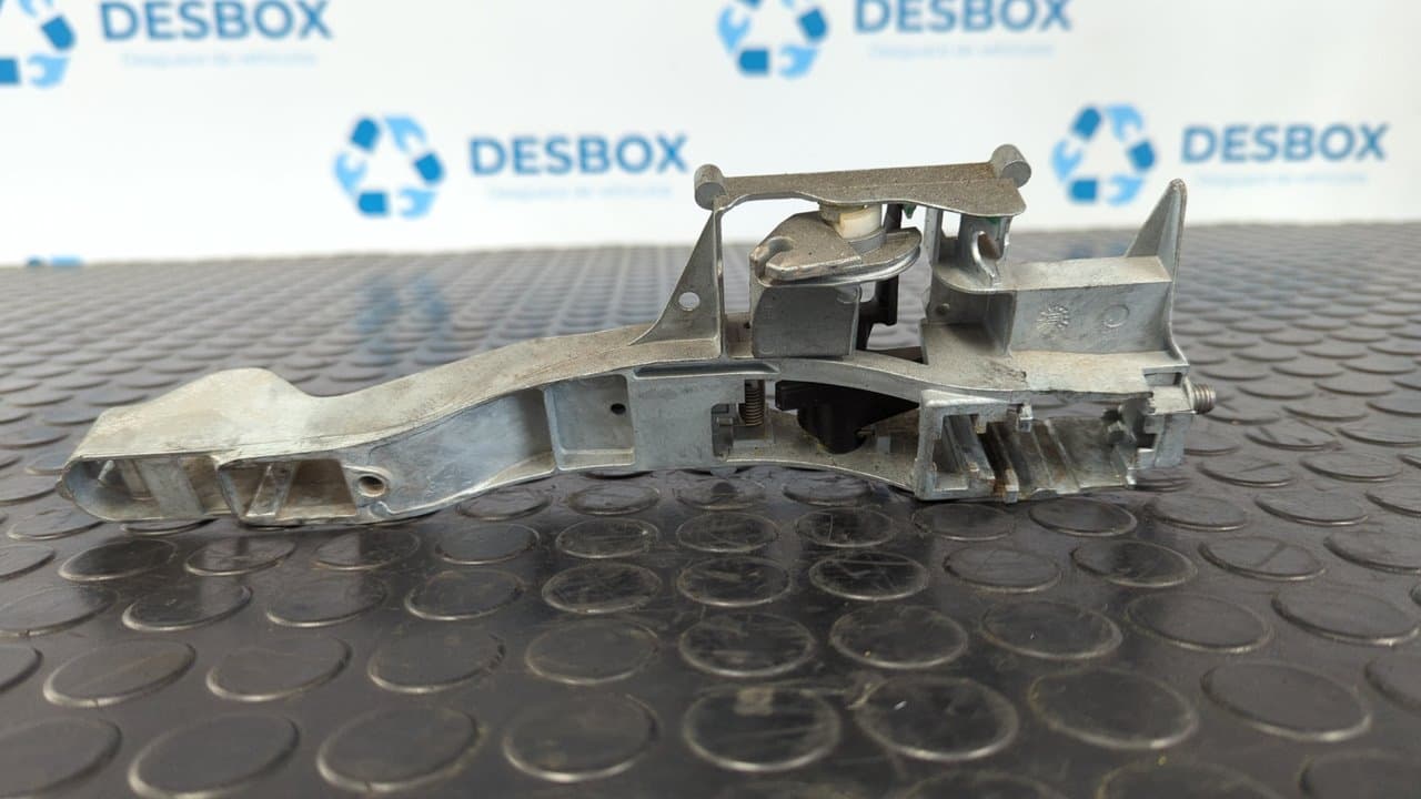 Recambio de MANETA DELANTERA IZQUIERDA para PEUGEOT 207 Urban KFV referencia OEM IAM 9680168680 - GRIS