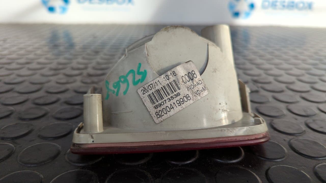Recambio de PILOTO TRASERO DERECHO PARAGOLPES para RENAULT KANGOO K9K B8 referencia OEM IAM 8200419908 - BLANCO 3