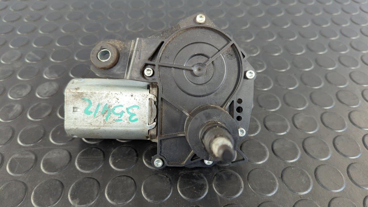 Recambio de MOTOR LIMPIA TRASERO para TOYOTA AYGO (KGB/WNB) City 1KRFE referencia OEM IAM 53025412 - NEGRO 6