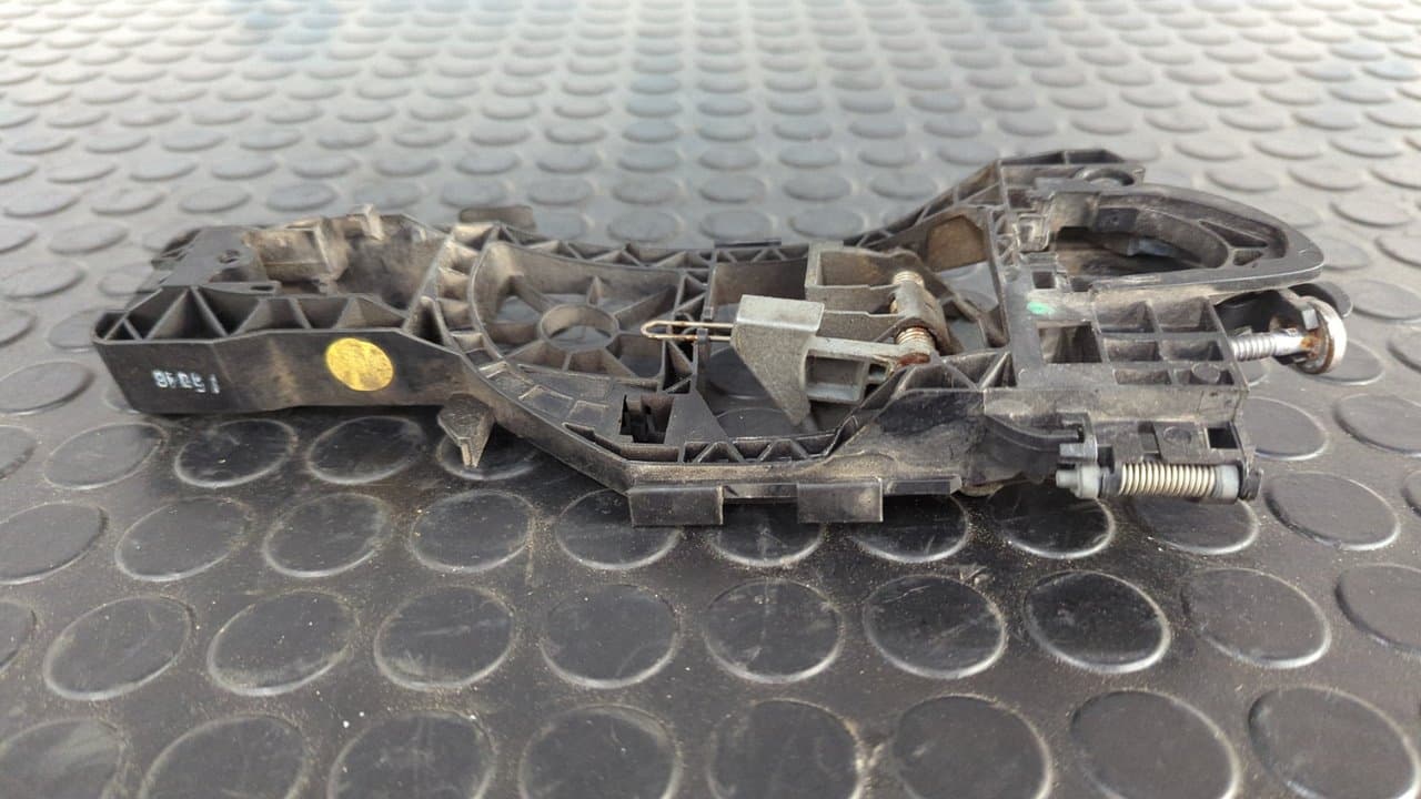 Recambio de MANETA DELANTERA DERECHA para VOLKSWAGEN PASSAT BERLINA (3C2) Advance BKP referencia OEM IAM 3C0837886G - GRIS 3