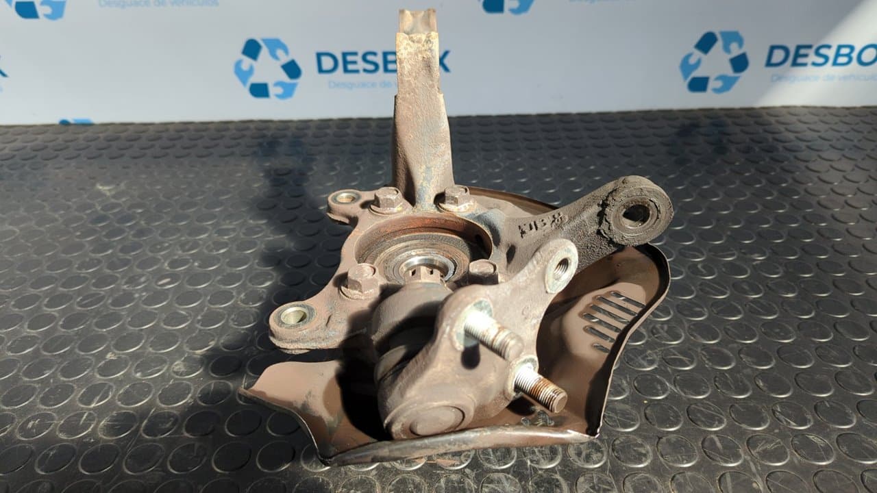Recambio de MANGUETA DELANTERA DERECHA para TOYOTA AURIS 1ND referencia OEM IAM 43211021  - BLANCO 5
