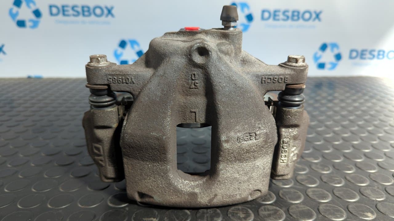 Recambio de PINZA DE FRENO DELANTERA IZQUIERDA para TOYOTA AURIS 1.4 Turbodiesel CAT 1ND referencia OEM IAM Y01985 - BLANCO